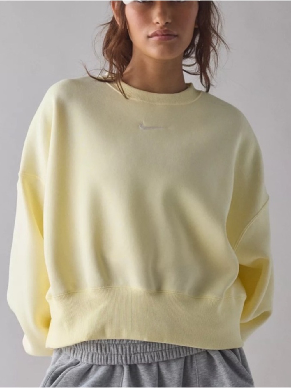 Nike Wmn XS Yellow Sportswear Phoenix Fleece Over-Oversized Crew Neck Sweatshirt
